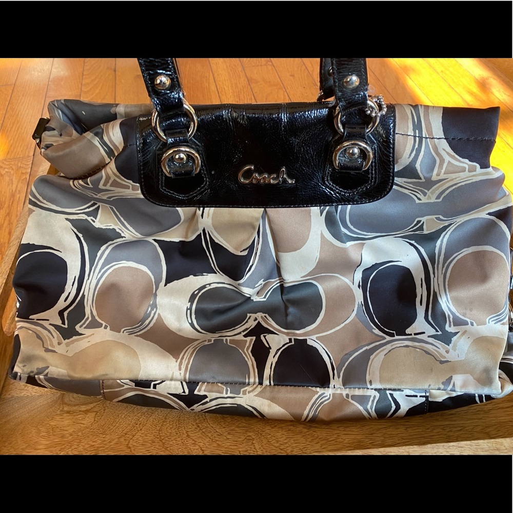 Coach Ashley scarf purse+Wallet